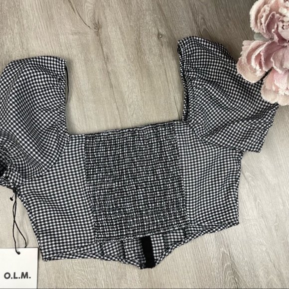 O.L.M. Houndstooth Crop Top - Picture 4 of 6